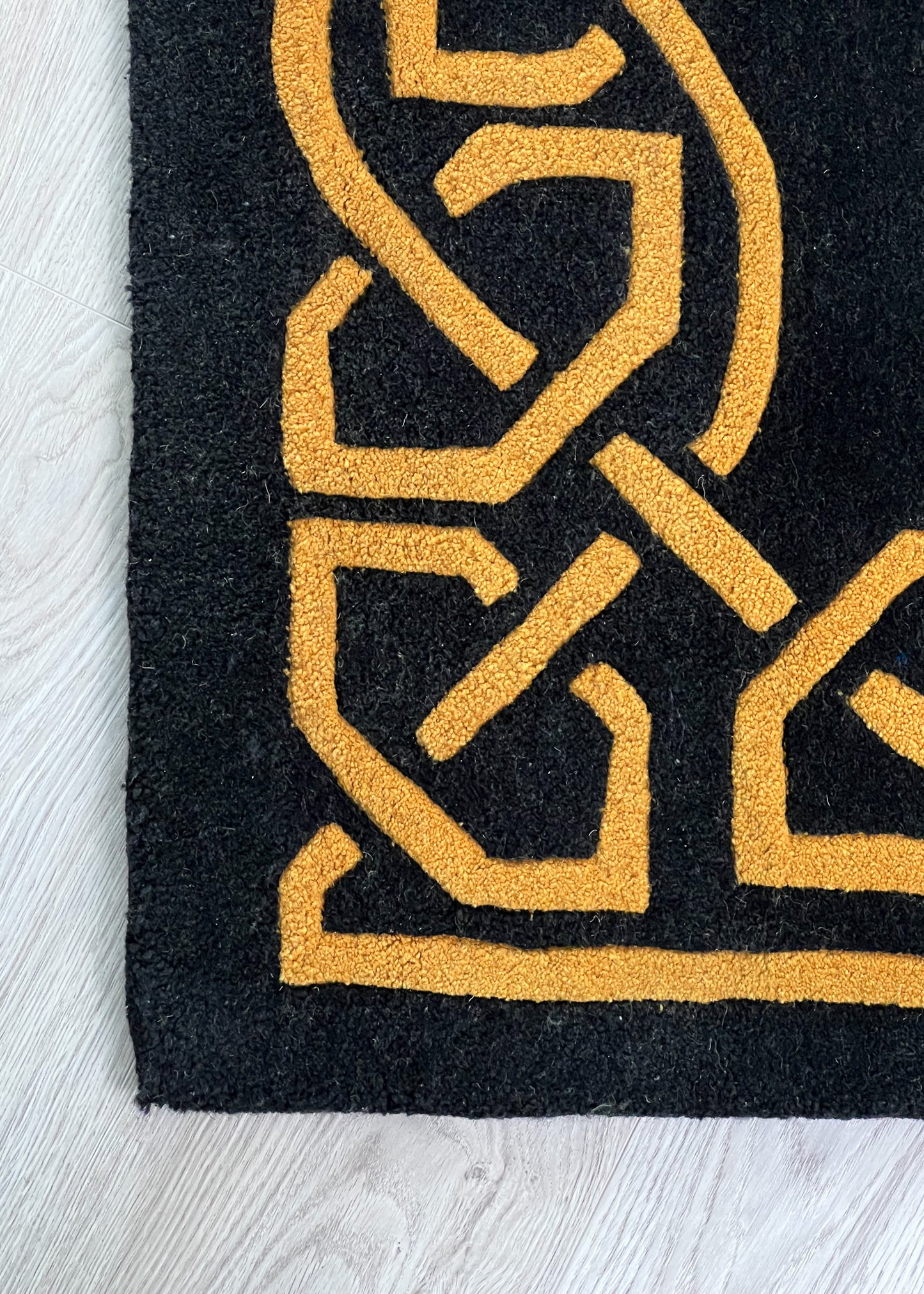 Celtic Knot Area Rugs | Bryont Blog